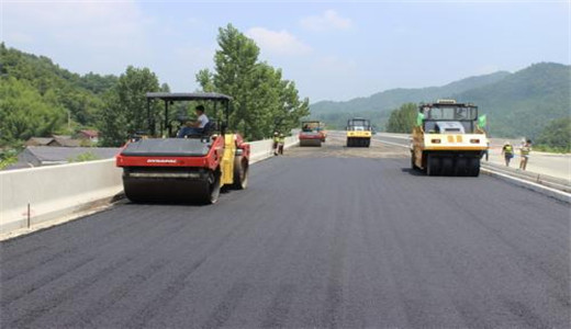 宜昌鋪瀝青道路